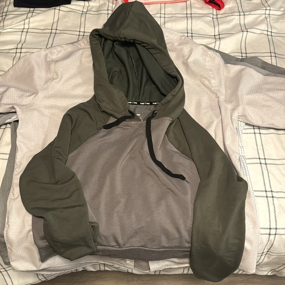 Flag nor Fail Cropped Hoodie - Picture 2 of 2